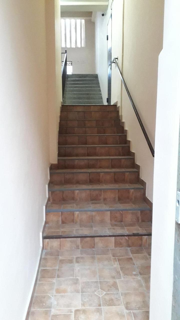 Chasha Polnaya Appartement Soechoemi Buitenkant foto